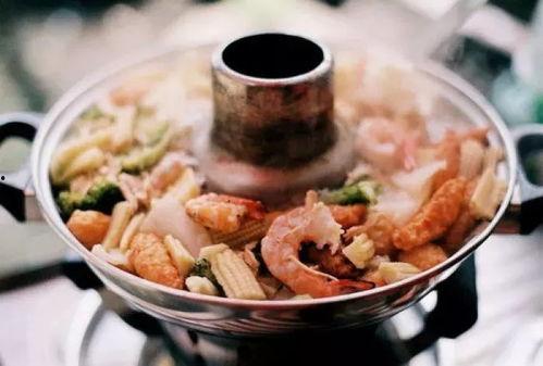 娱乐吃瓜酱自助火锅